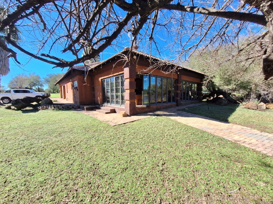 4 Bedroom Property for Sale in Kroonstad Rural Free State